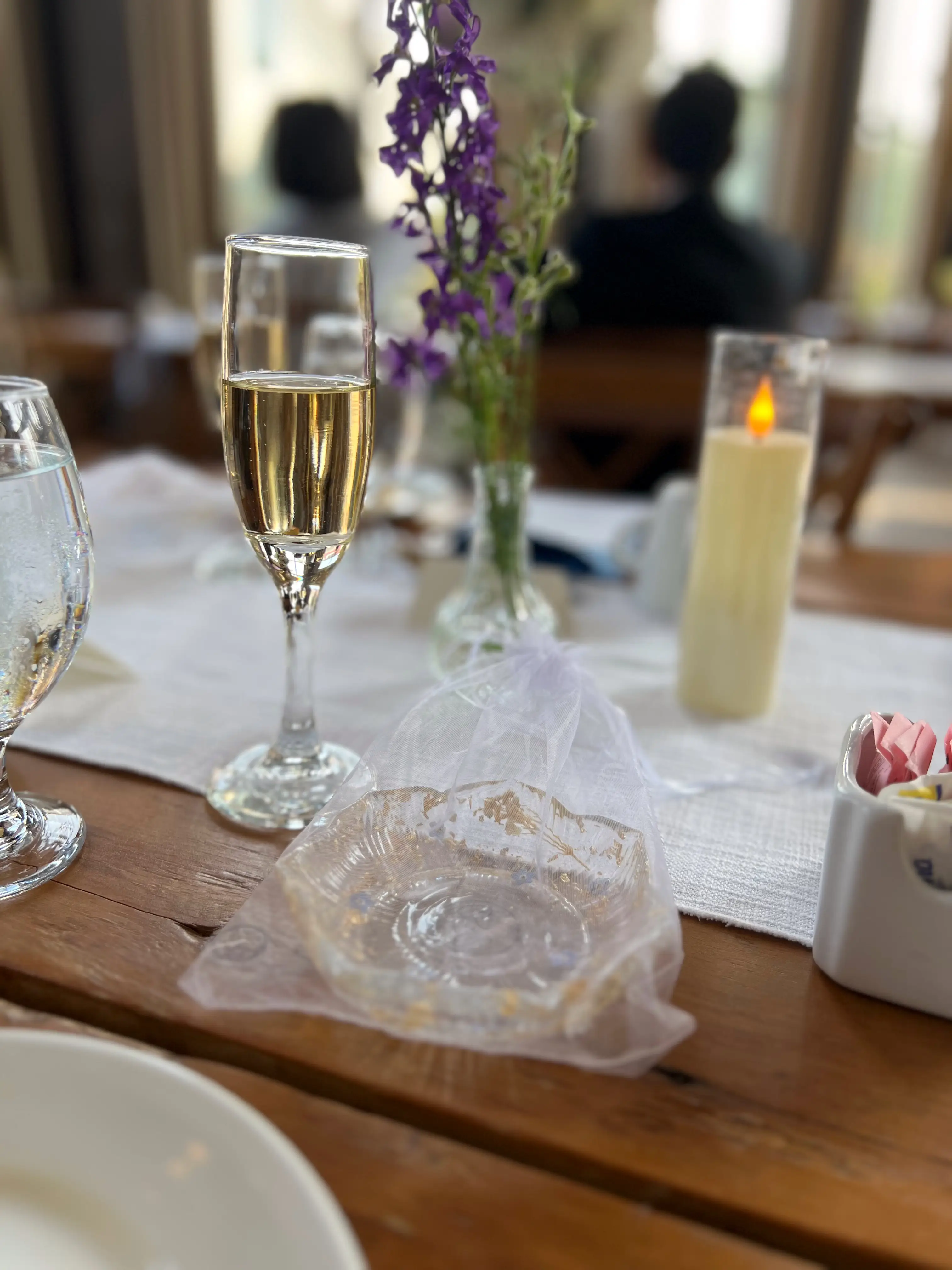 Jeostyle pressed-flower wedding favor coasters