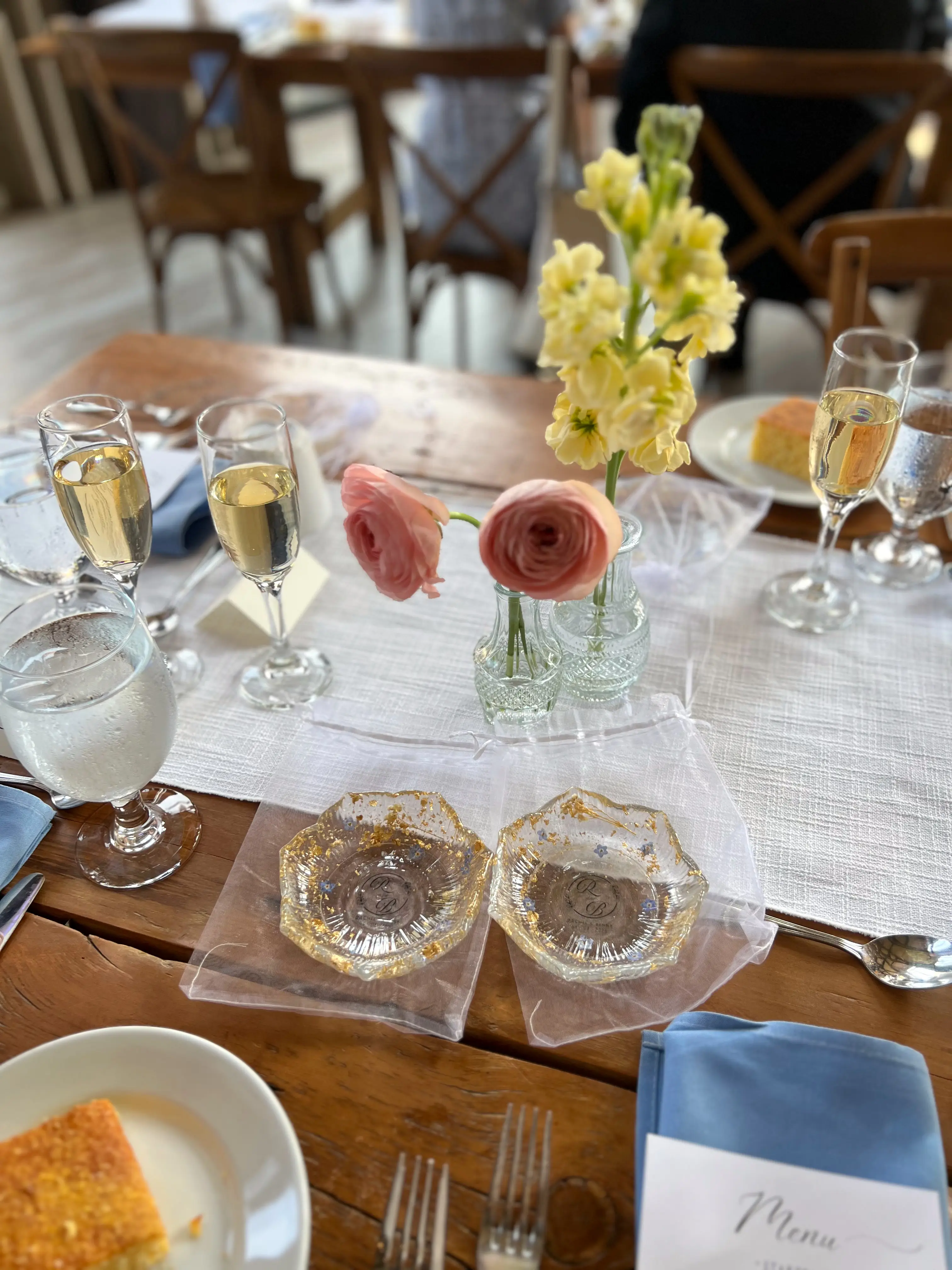 Jeostyle pressed-flower wedding favor coasters